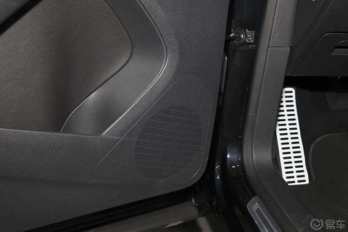 Tiguan2.0 TSI R Line内饰