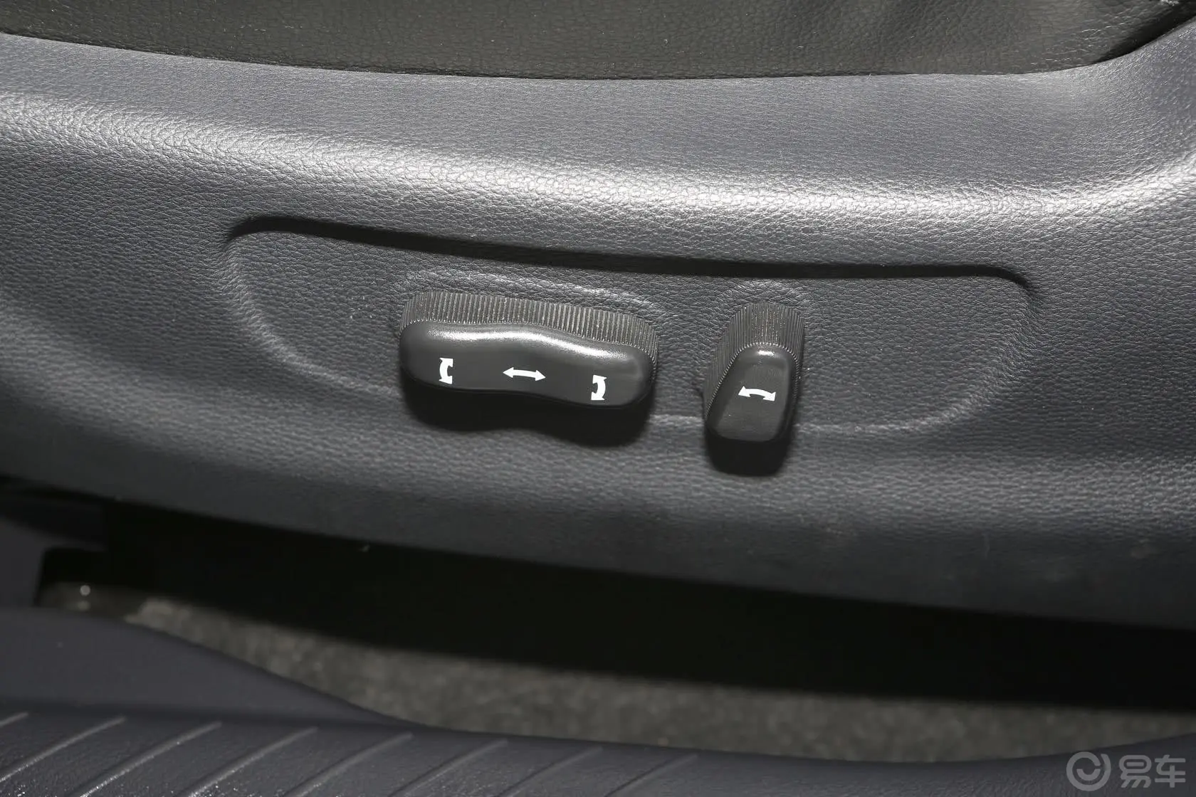 海马S72.0L 手动 智臻版座椅调节键