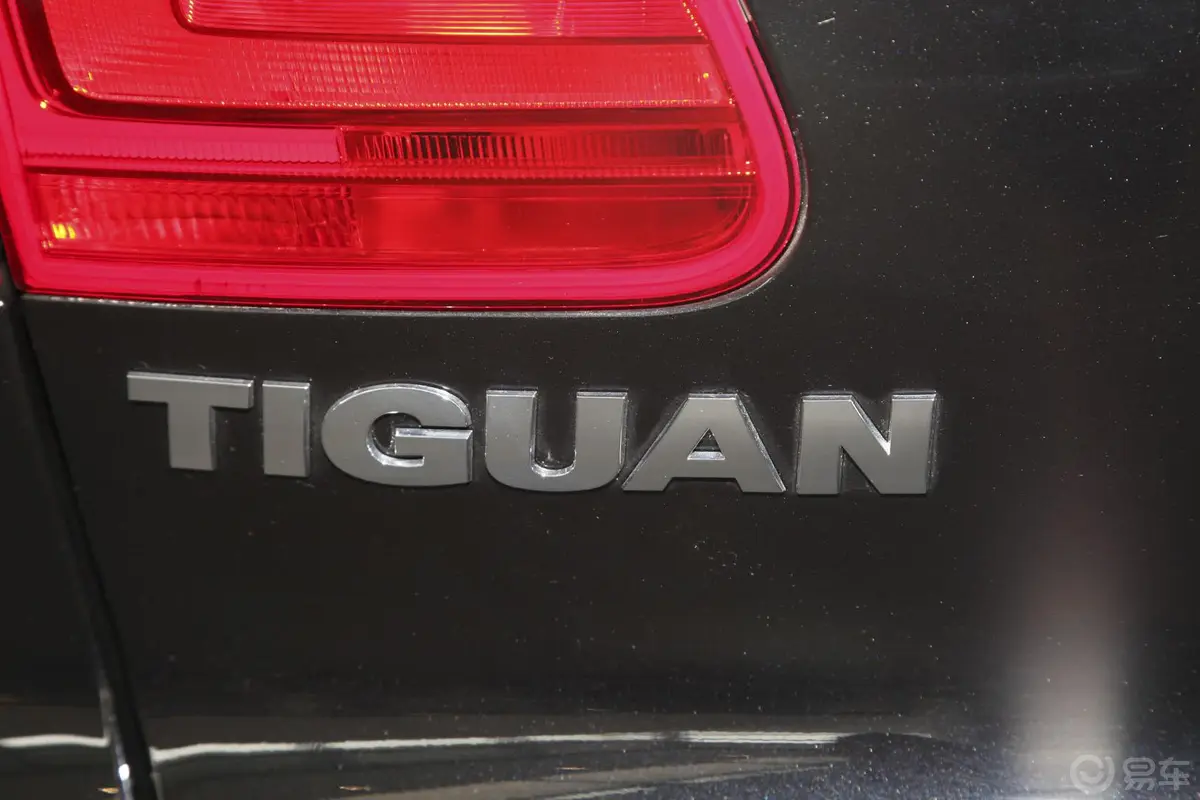 Tiguan2.0 TSI R Line尾标