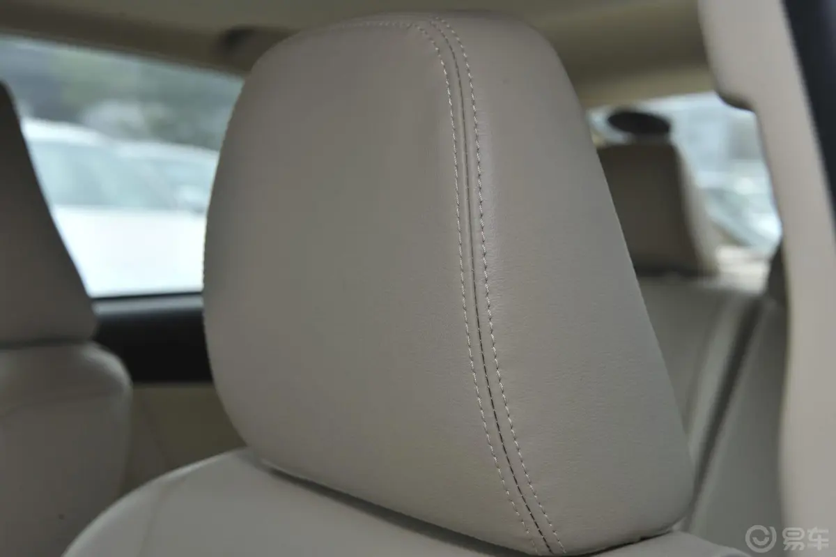 威驰1.5L 自动 智尊版驾驶员头枕