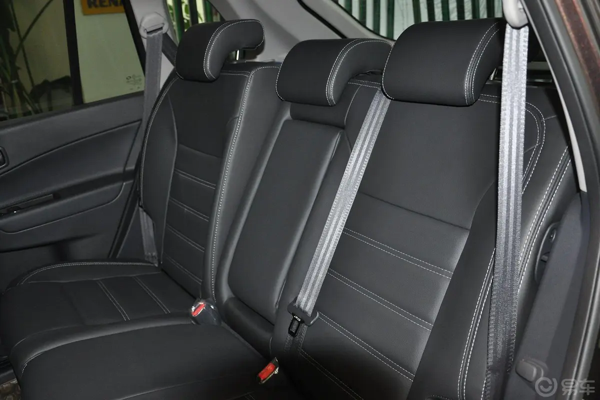 科雷傲(进口)2.5L 两驱 Touring限量版后排座椅