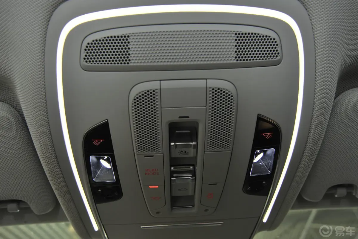 奥迪A8A8L 50 TFSI quattro专享型前排车顶中央控制区