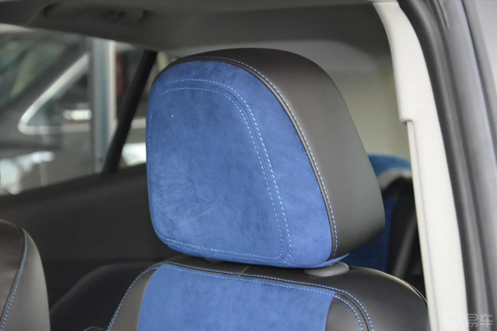 昂科拉1.4T GL 自动 两驱 都市领先型驾驶员头枕