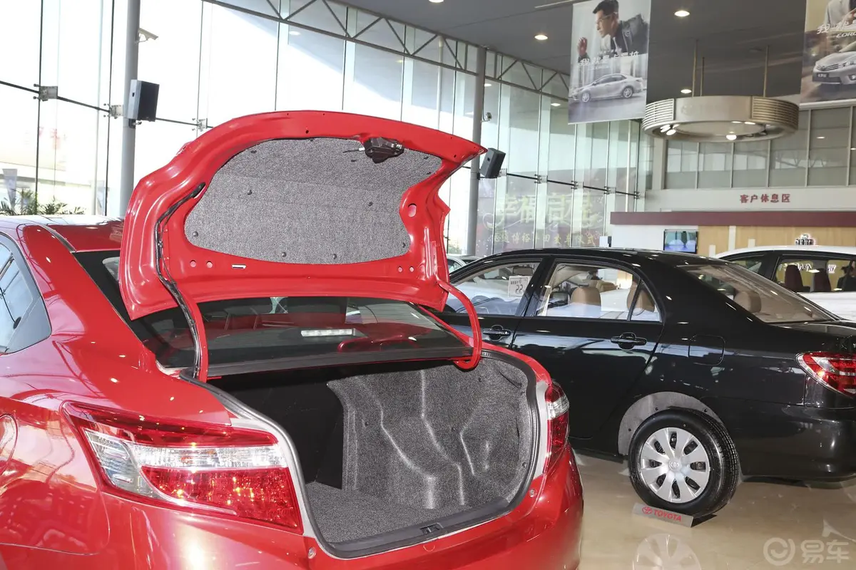 威驰1.3L 自动 型尚版行李厢开口范围