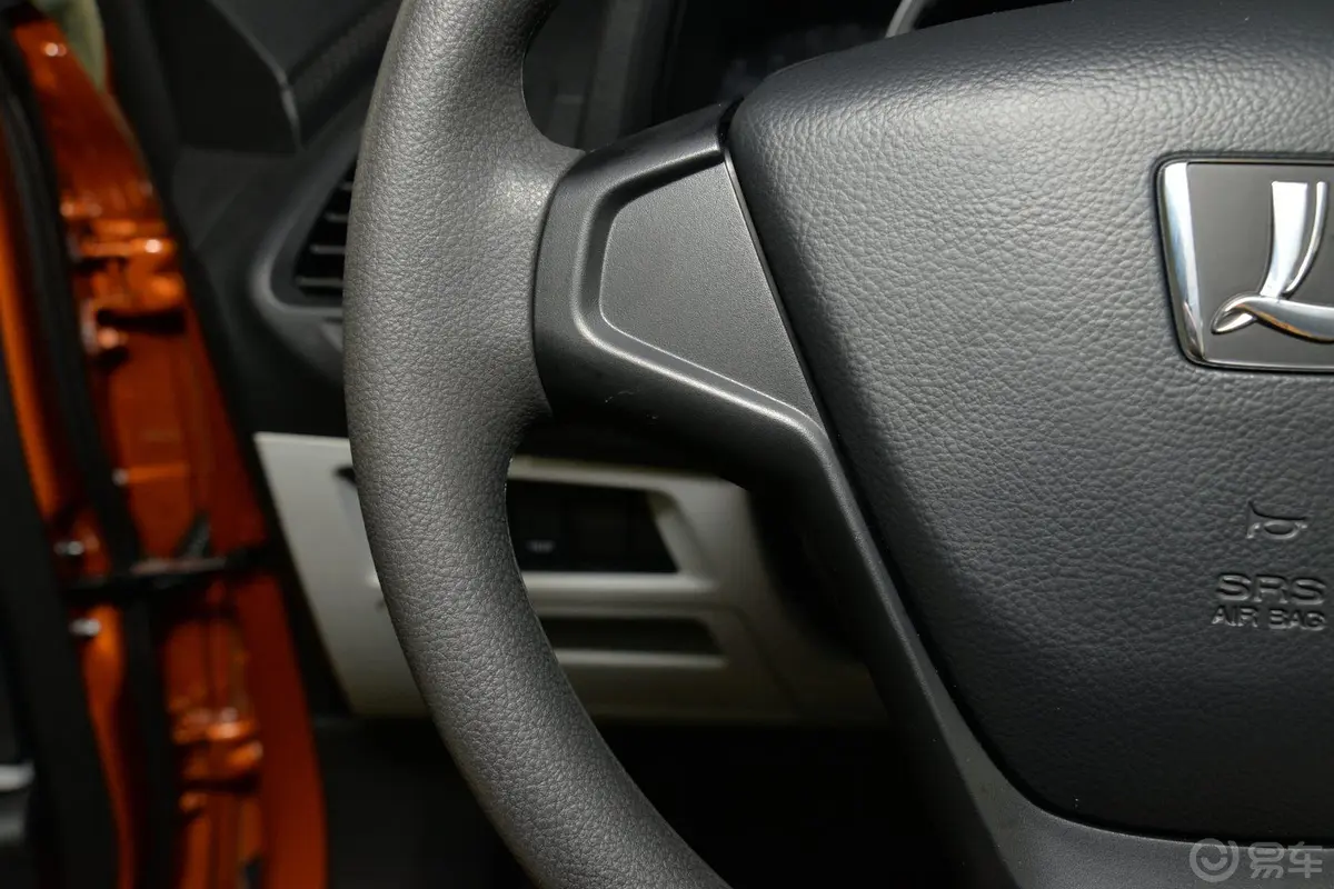 优6 SUV1.8T 魅力型方向盘功能键（左）
