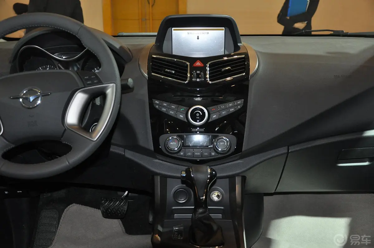 海马S51.5T CVT 豪华型运动版中控台整体