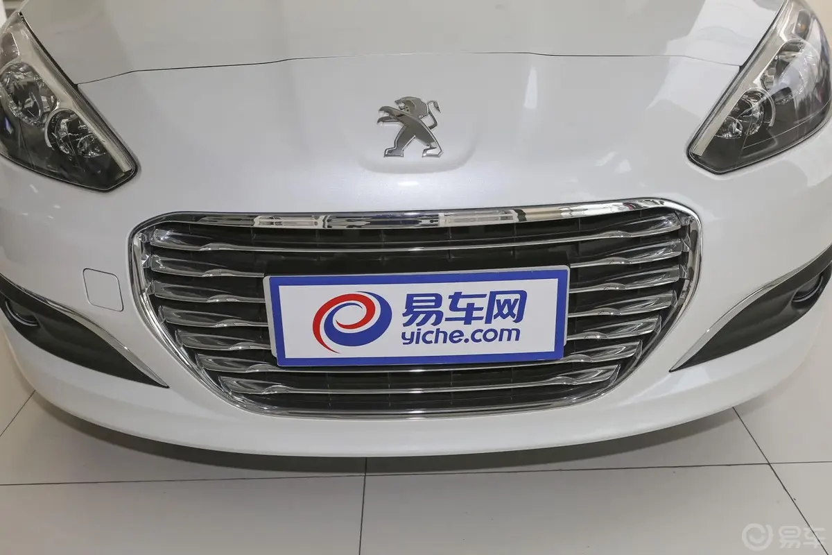 标致3081.6L 手动 优尚型 音乐导航版外观