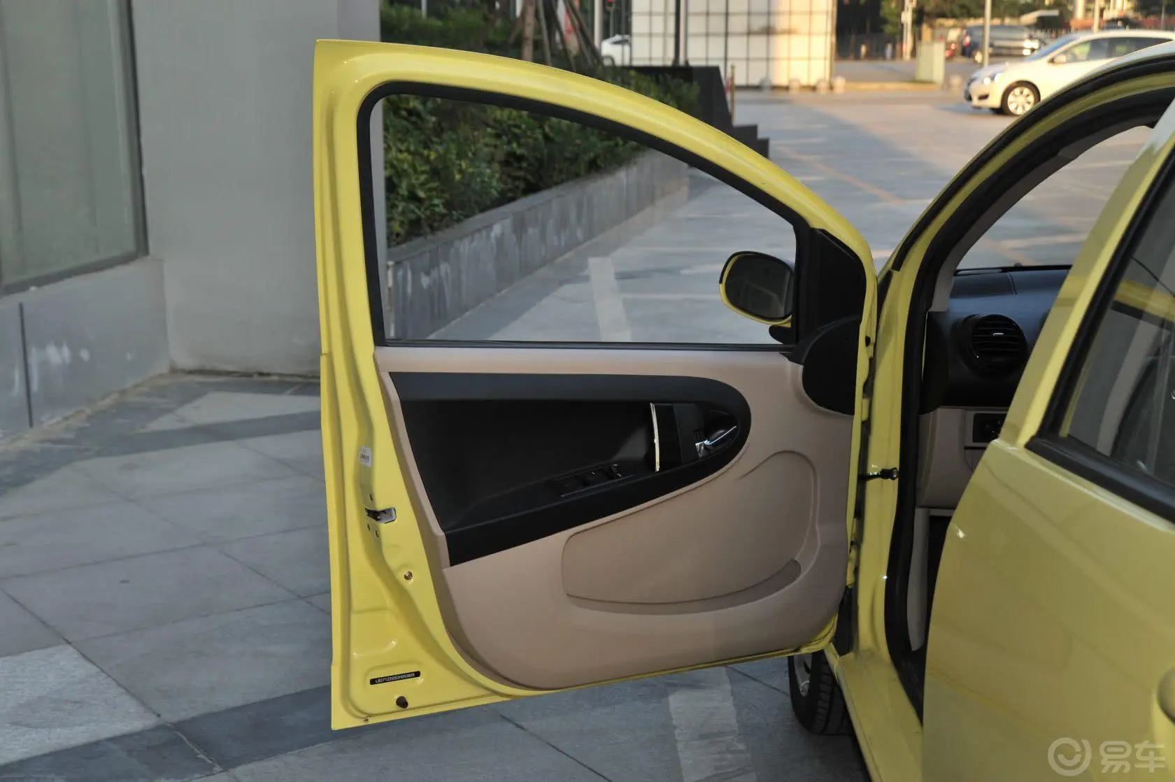 经典熊猫1.3L 手动 舒适型II驾驶员侧车门内门板