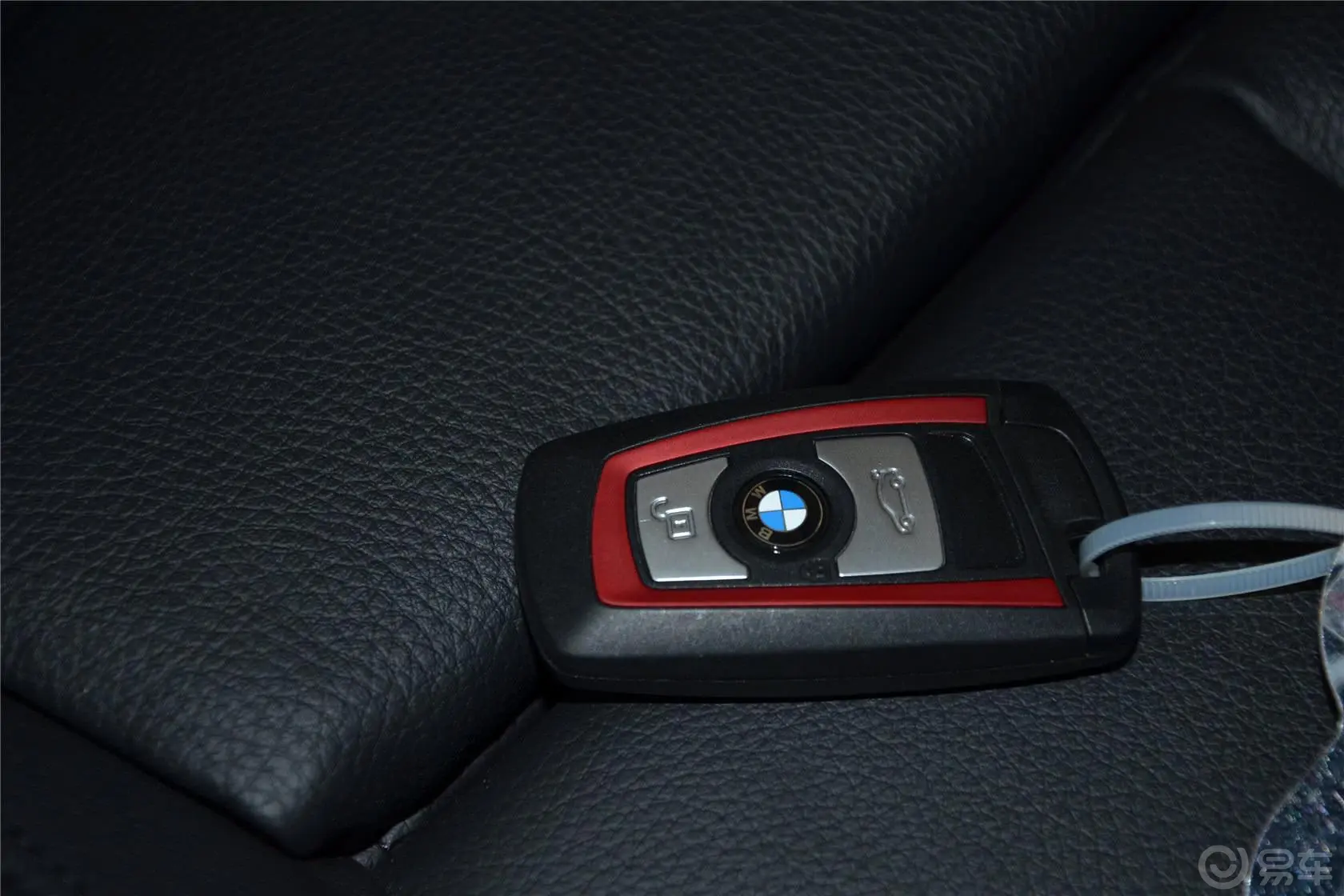 宝马3系328i xDrive 运动设计套装钥匙