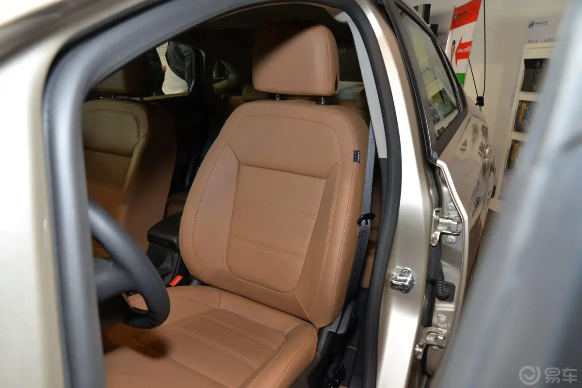 英朗GT 1.8L 手自一体 时尚型驾驶员座椅