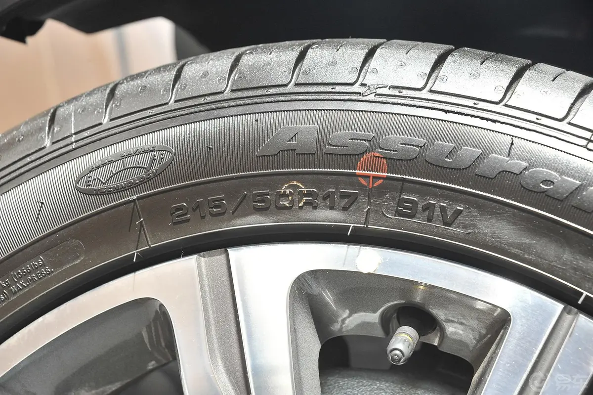 标致4081.6THP 自动 尊贵版轮胎规格