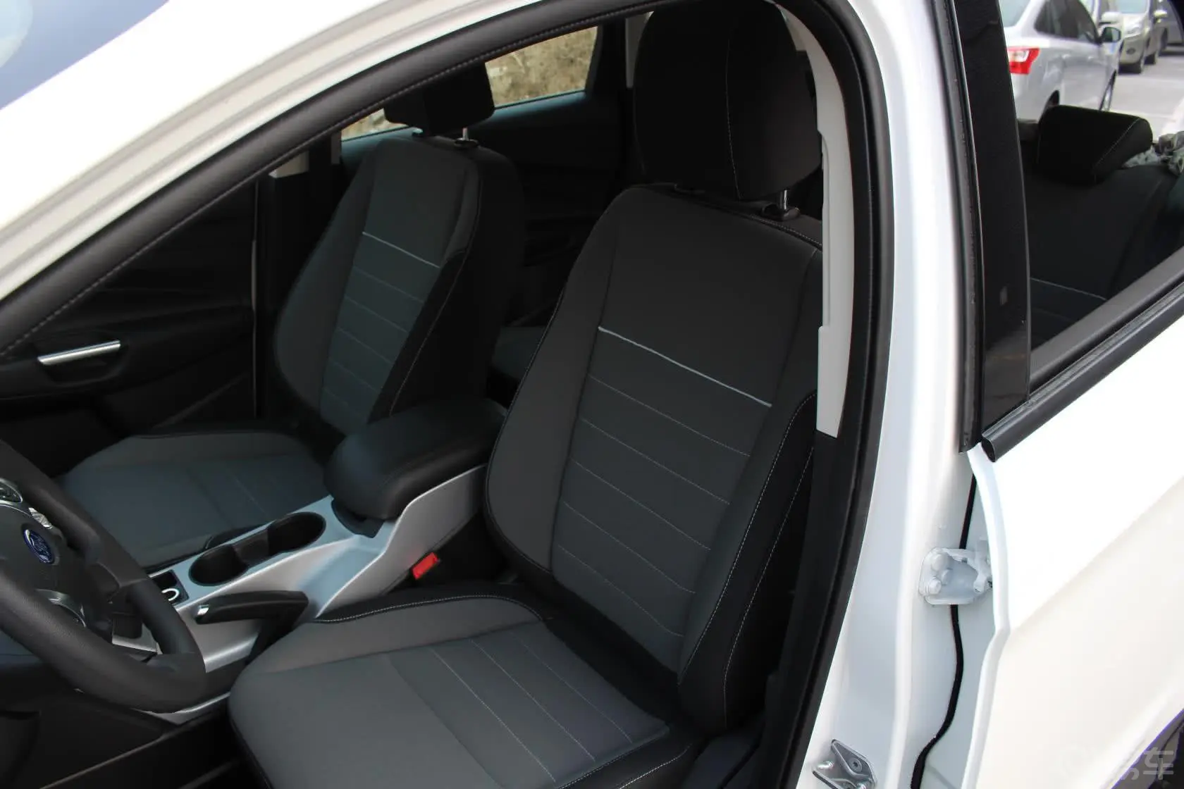 翼虎1.5 GTDi 自动 两驱 舒适型驾驶员座椅