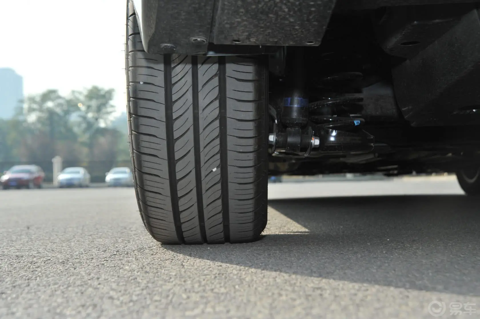 卡罗拉1.8L PREMIUM至高版 CVT轮胎花纹