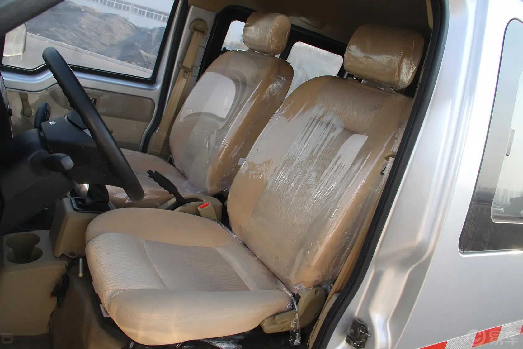 东风小康C351.4L 手动 创业型II（国V）DK13-06驾驶员座椅