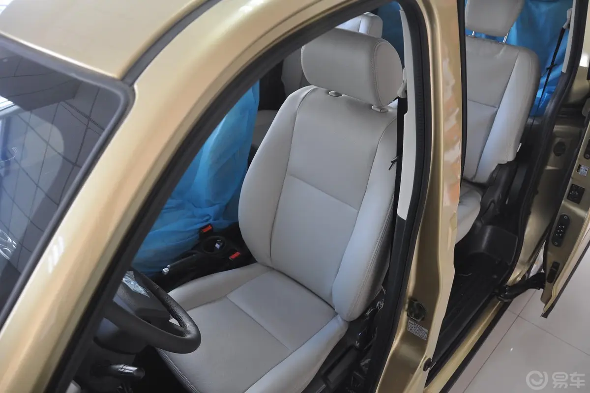 欧诺S金欧诺 1.5L 手动 豪华版驾驶员座椅