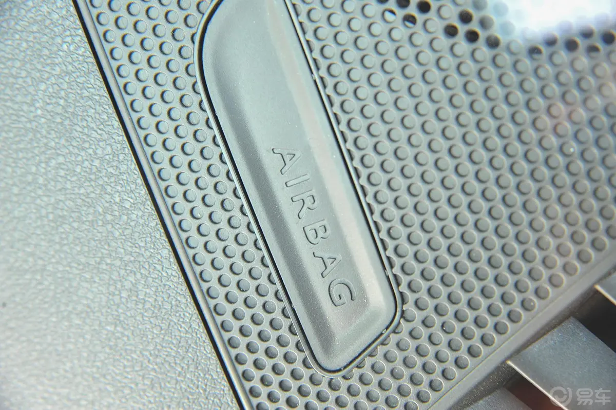 爱丽舍1.6L 手动 舒适型 WTCC纪念版内饰