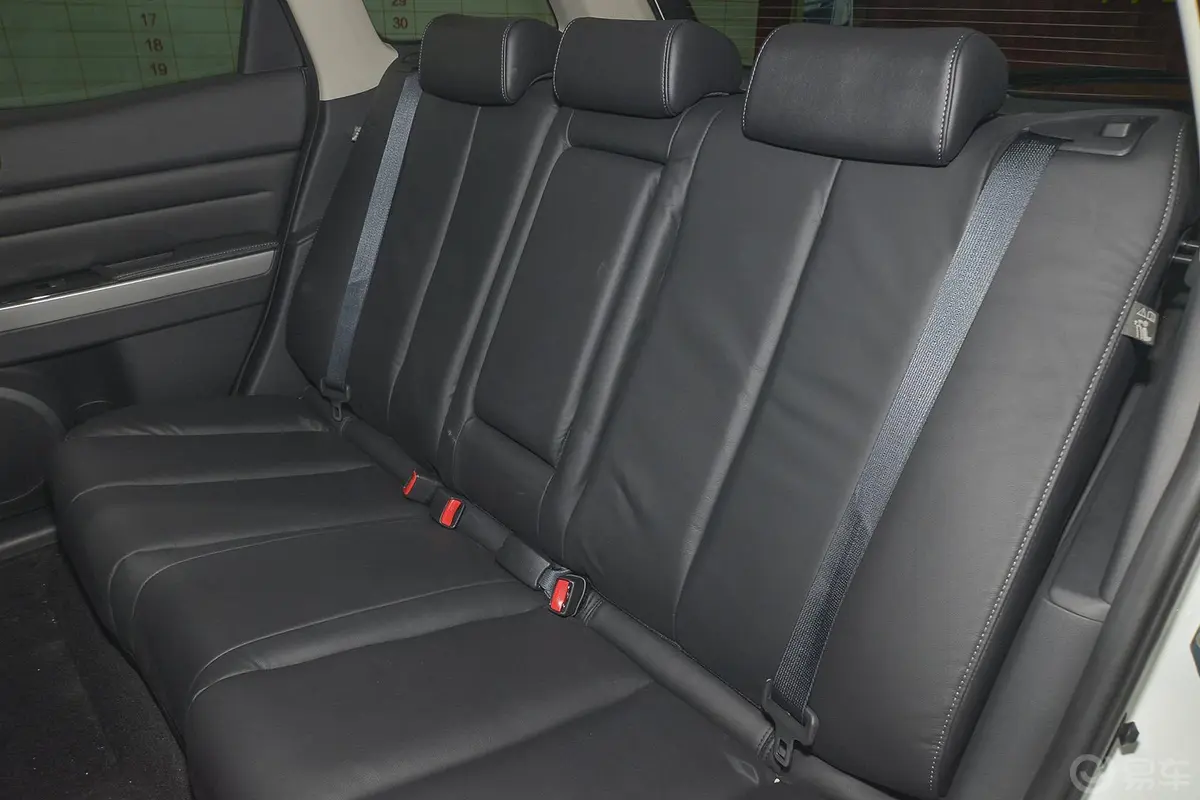 马自达CX-72.3T 四驱 至尊版后排座椅
