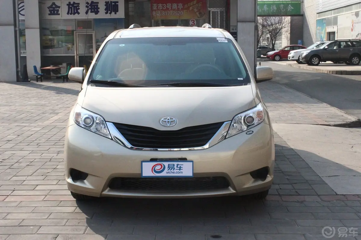 Sienna3.5L 塞纳 LE 四驱版正前水平