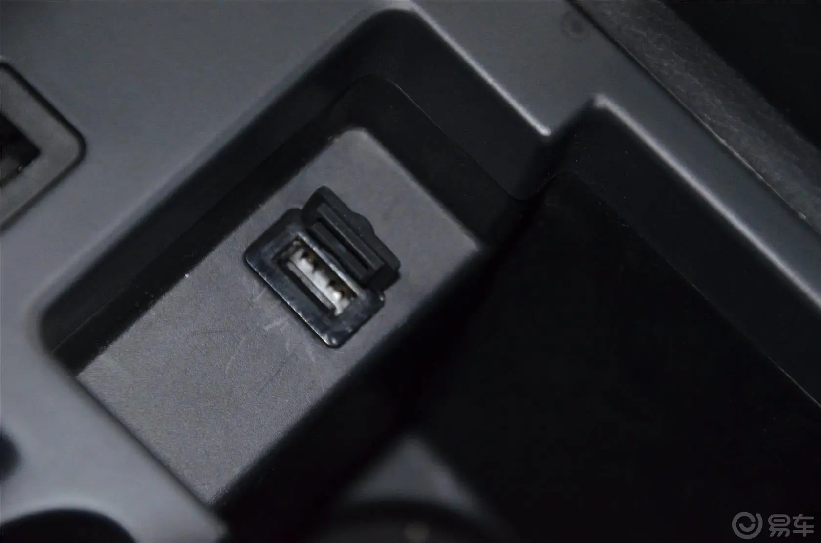 海马S51.6L 手动 旗舰型USB接口