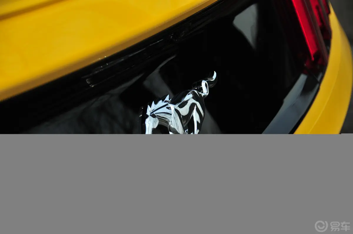 Mustang2.3L 手自一体 运动版 平行进口 美规尾标