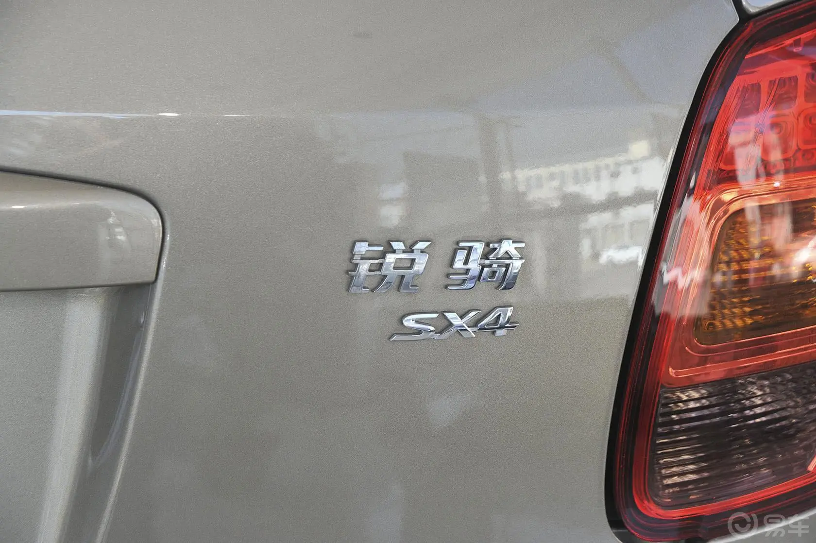 天语 SX41.6L 手动 锐骑版尾标