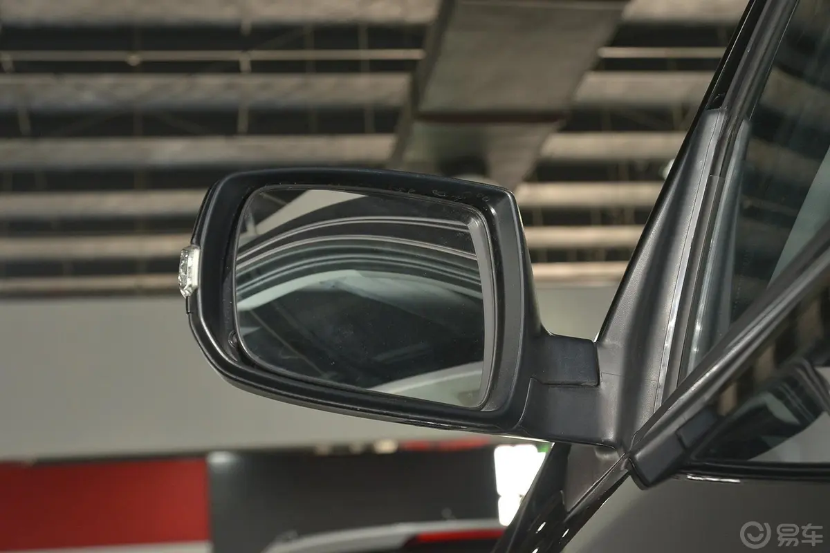 索兰托2.2L 柴油 豪华版 五座后视镜镜面（后）