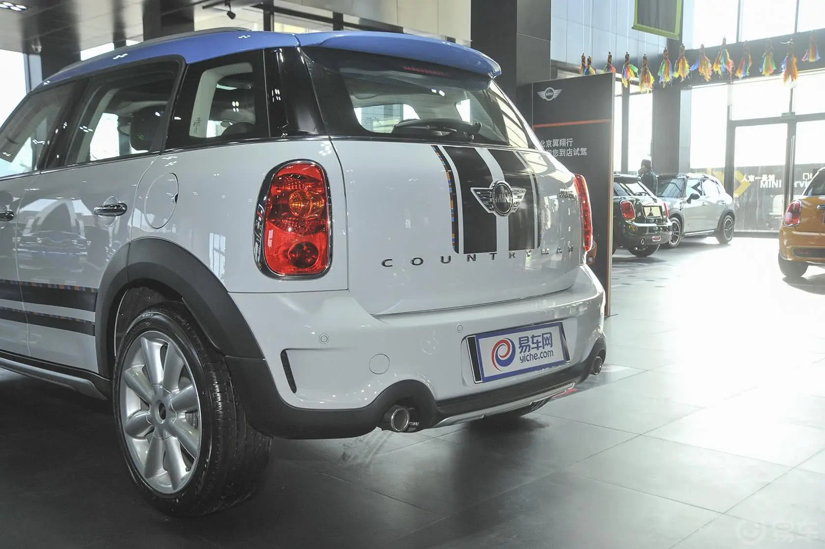 MINI COUNTRYMAN1.6T COOPER S All 4 进藏限量版车尾局部