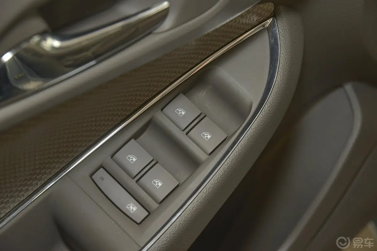 科鲁兹三厢 1.5L 手动时尚版车窗升降键