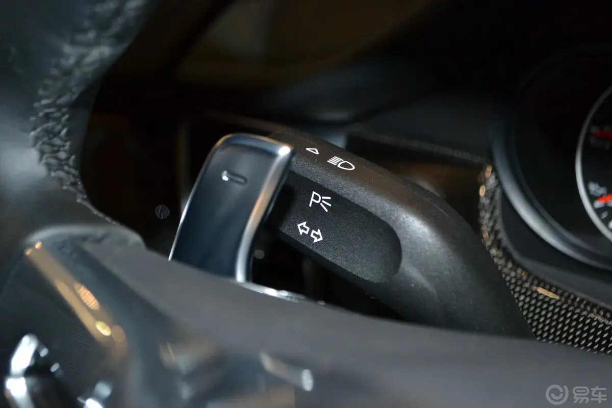 PanameraPanamera Turbo S Executive 4.8T大灯远近光调节柄