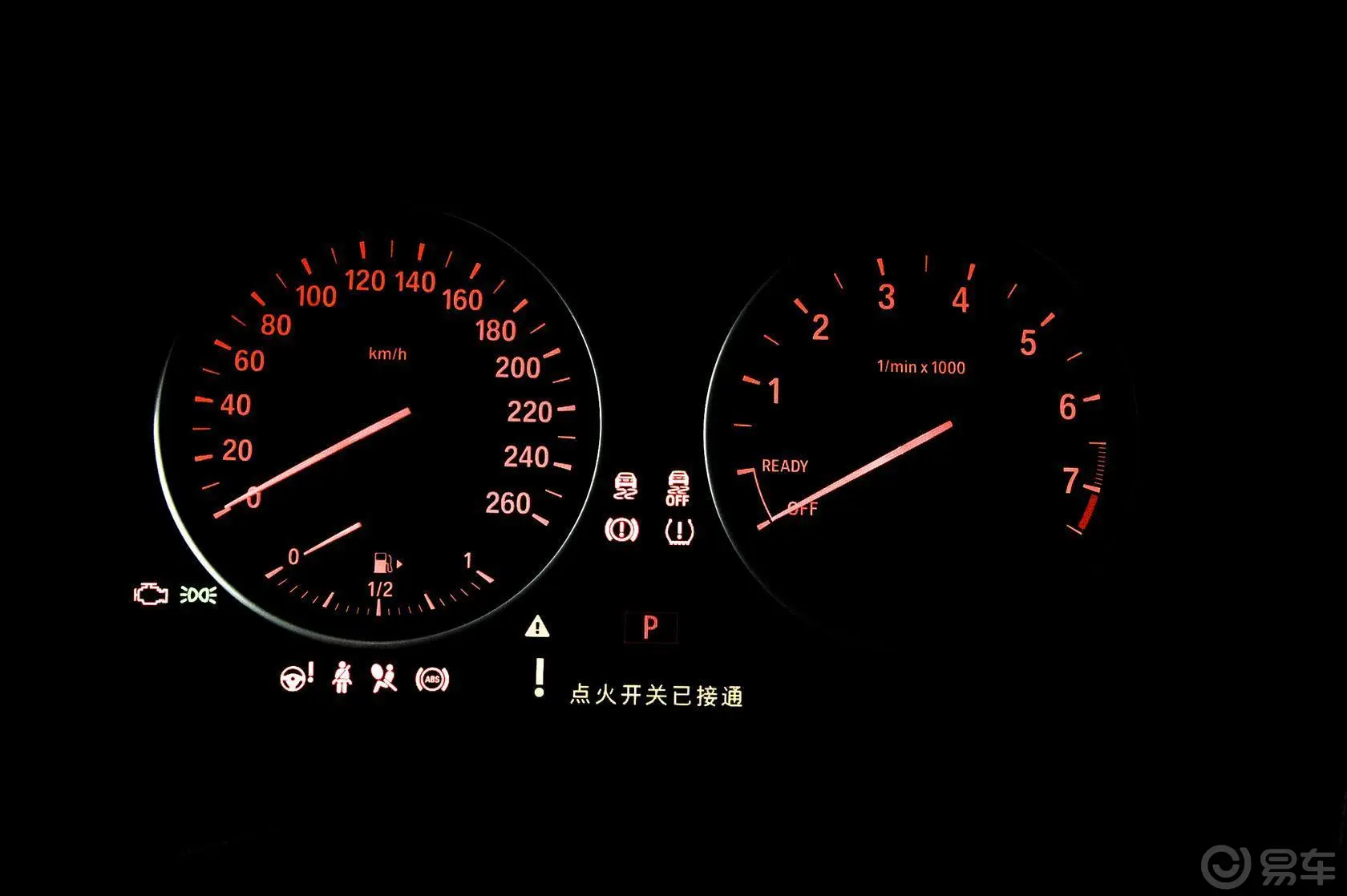 宝马1系(进口)改款 116i 都市型仪表盘背光显示