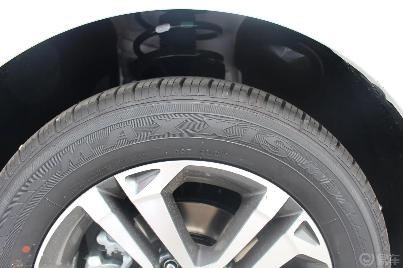 纳51.8T 自动 智慧型轮胎规格
