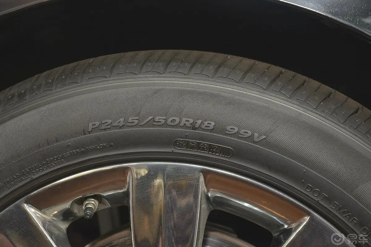 雅科仕3.8L GDi 自动 尊享版轮胎规格