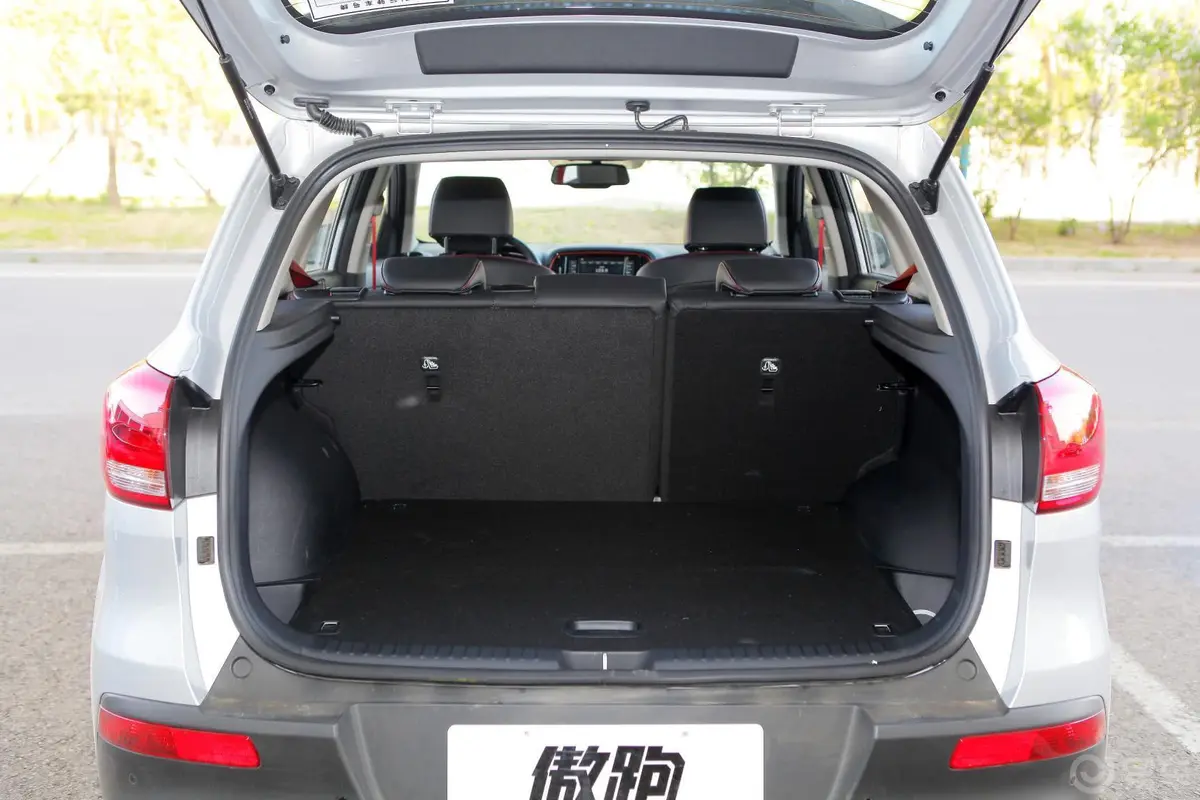 KX3傲跑1.6T 双离合 两驱 PRM行李箱空间