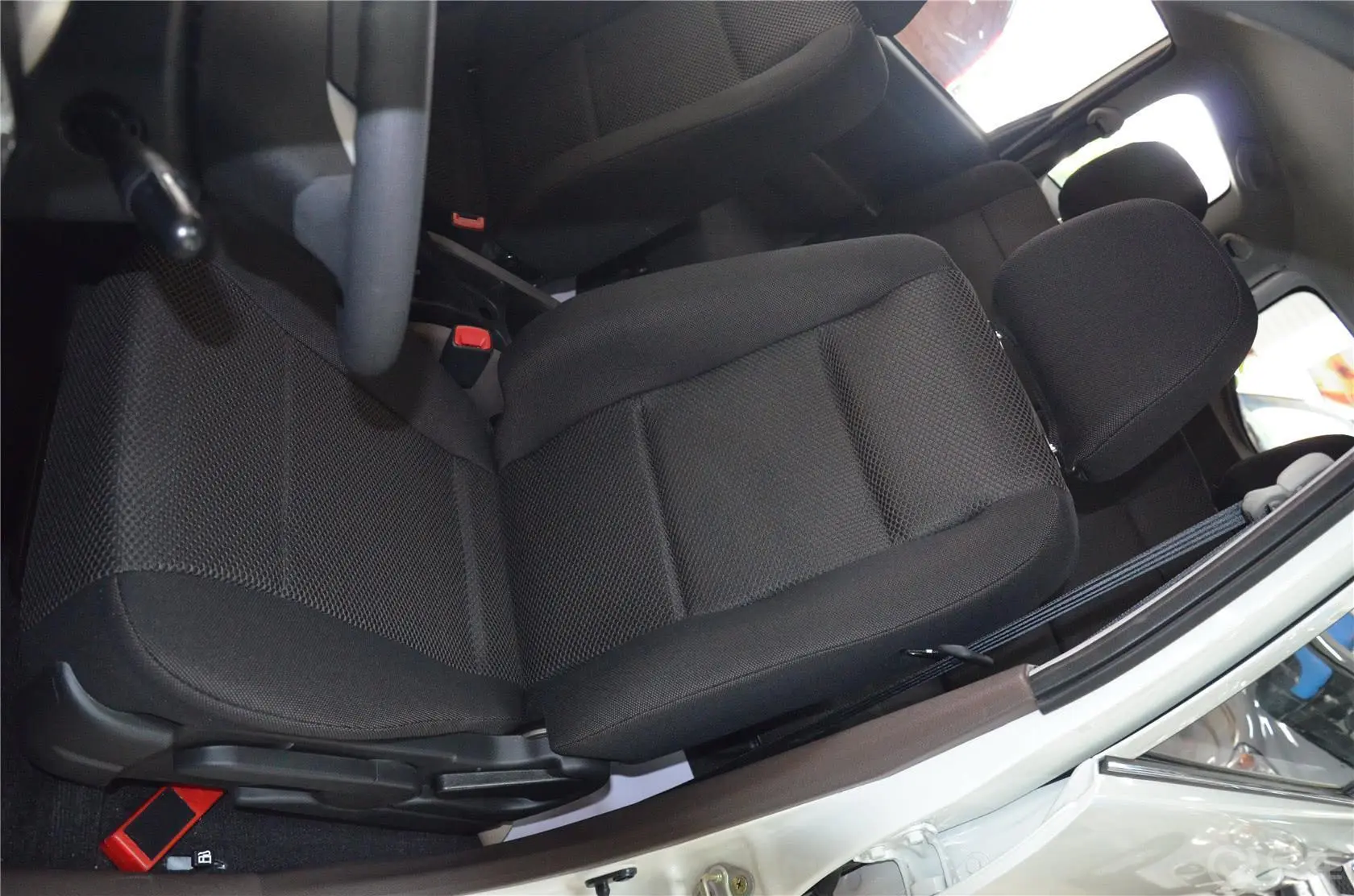 森雅S801.5L 手动 都市版 7座驾驶员座椅