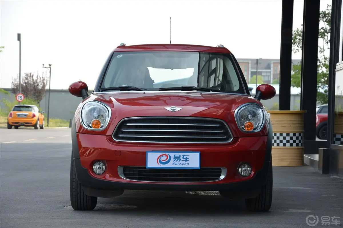 MINI COUNTRYMAN1.6L ONE正前水平