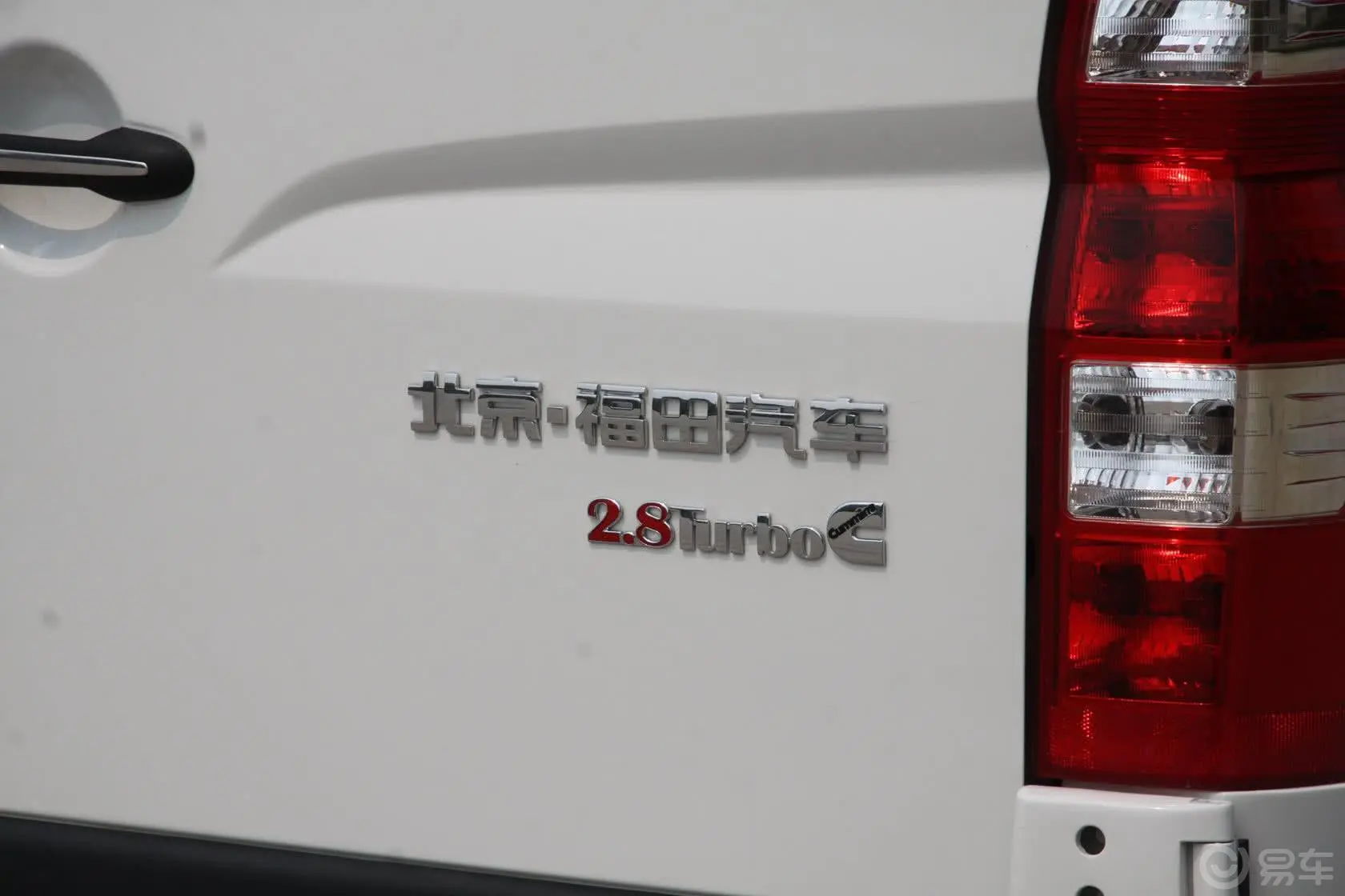图雅诺2.8L 5MT S商运版短轴外观
