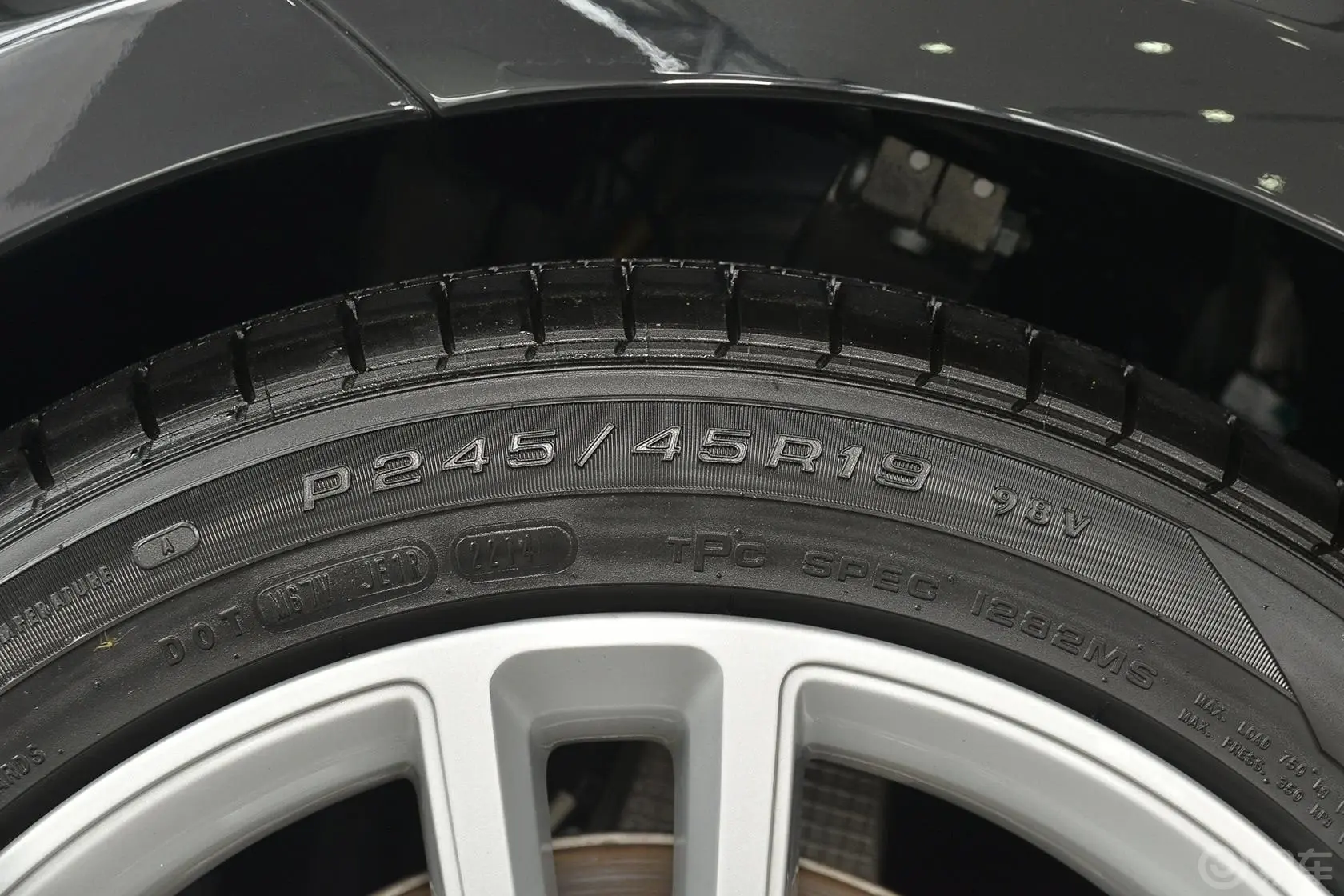 Model S85轮胎规格