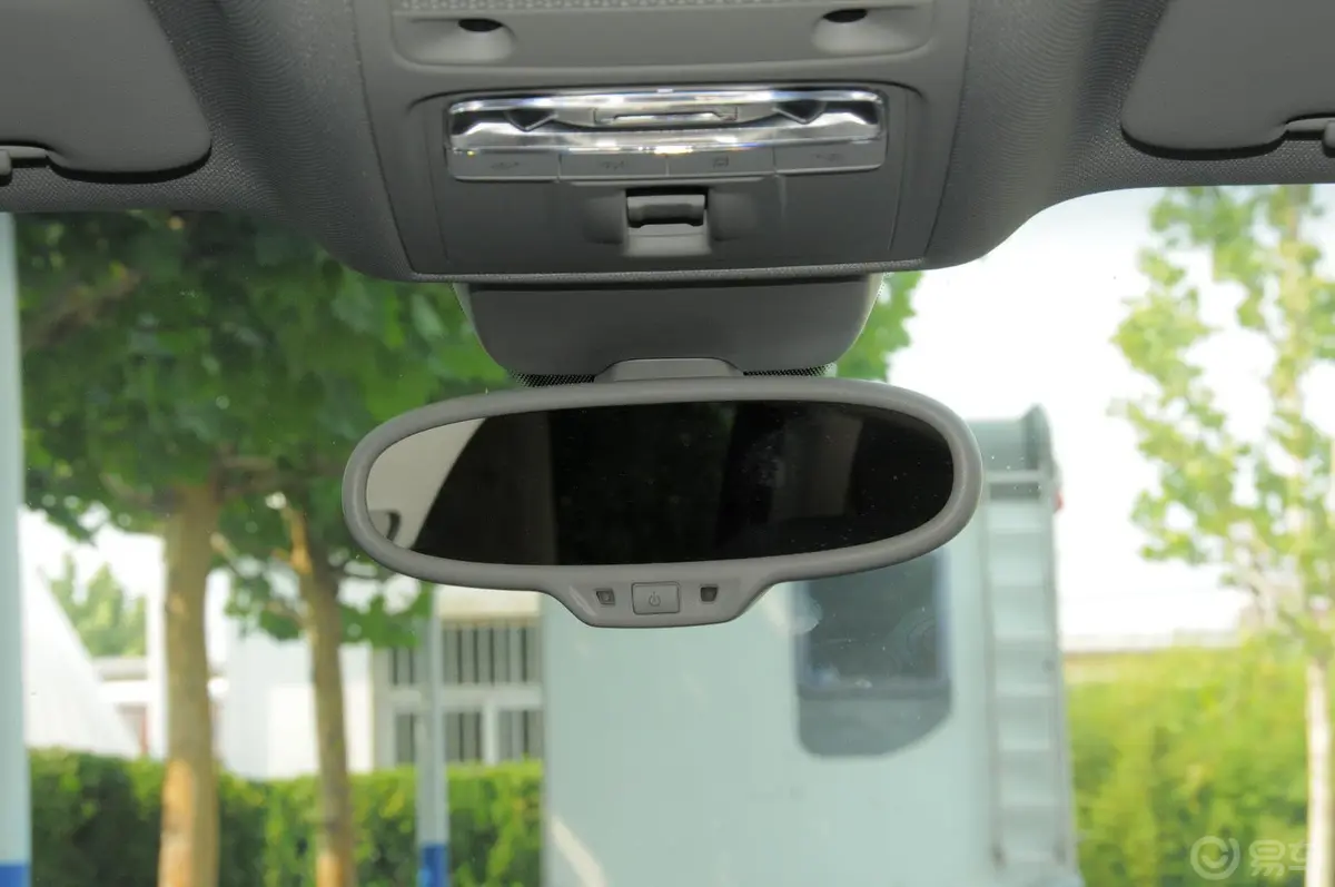 奥迪A3 插电混动(进口)Sportback e-tron 运动型内后视镜