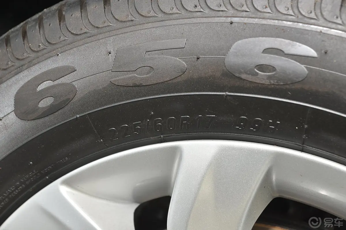 传祺GS5 Super2.0L 手自一体 前驱 精英版轮胎规格