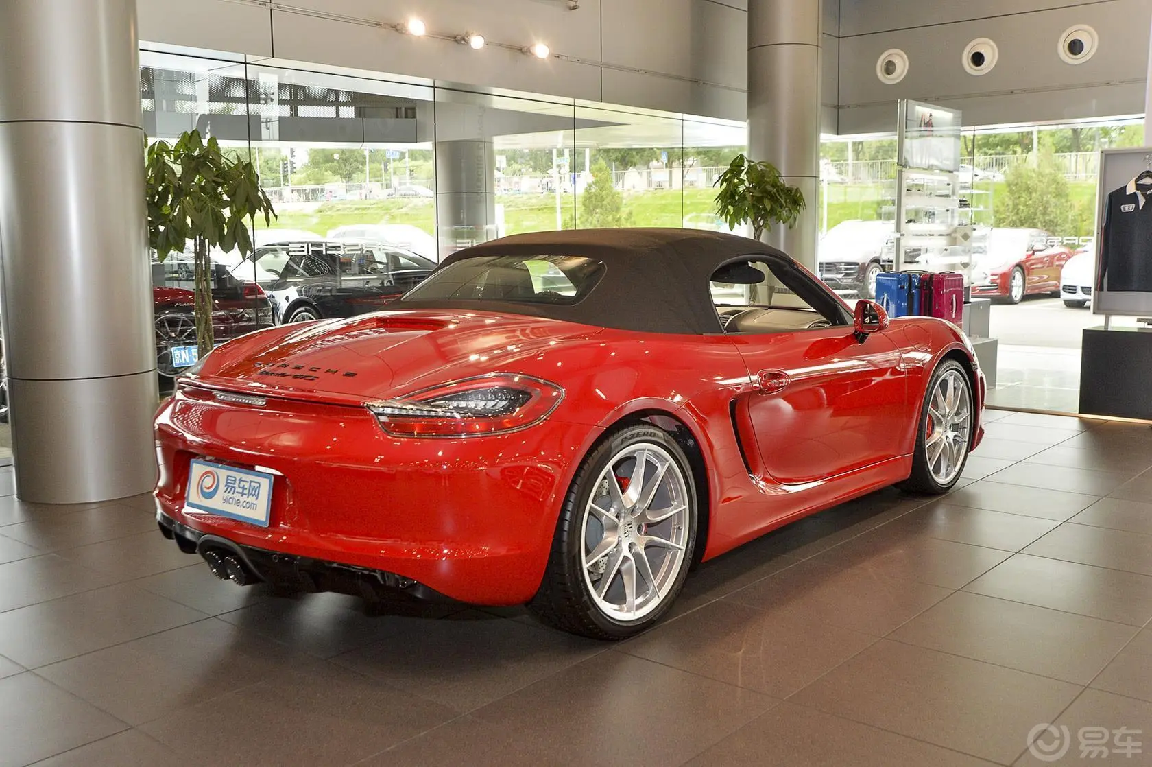 BoxsterBoxster GTS侧后45度车头向右水平