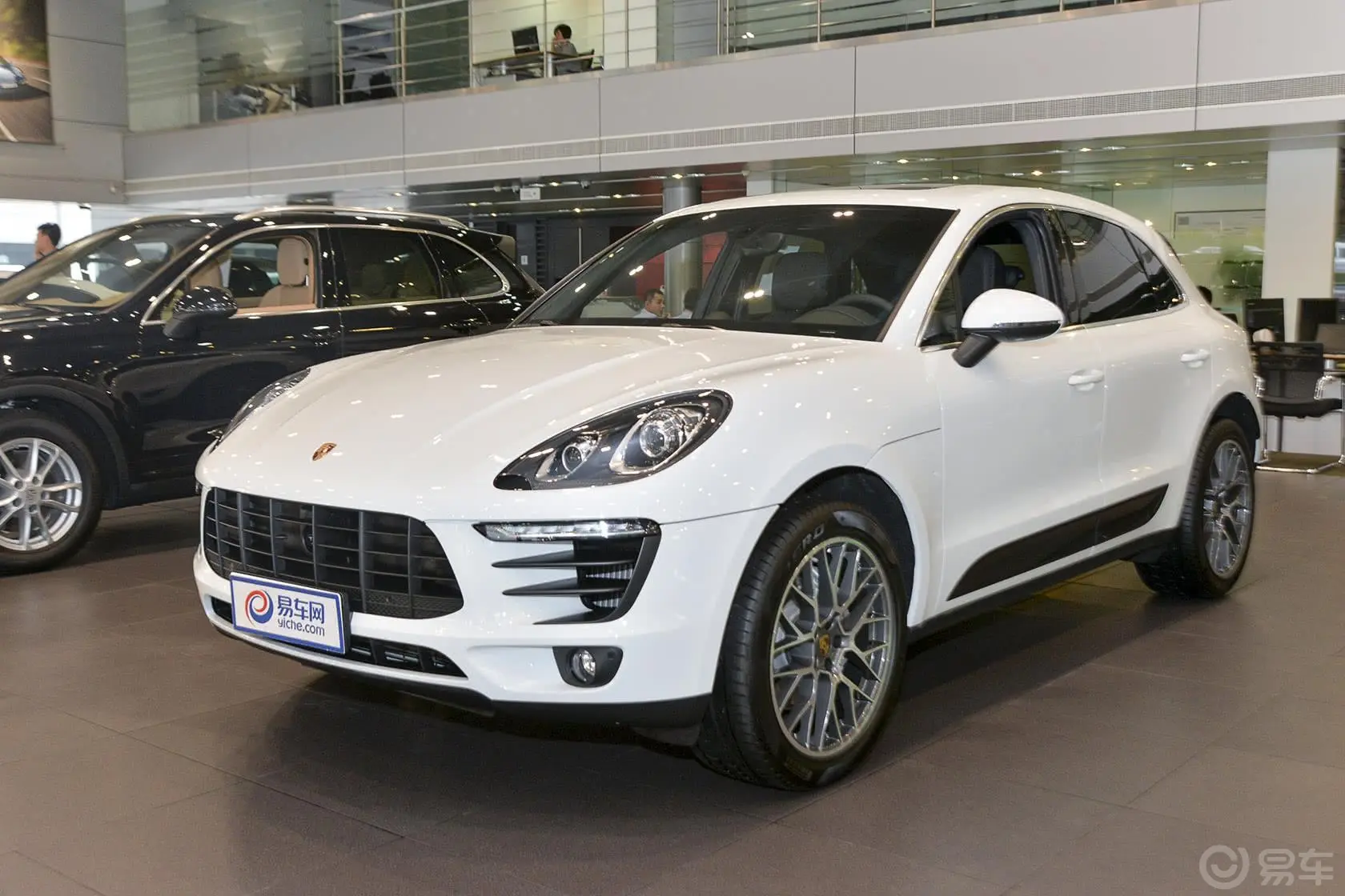 MacanMacan S 3.0T侧前45度车头向左水平