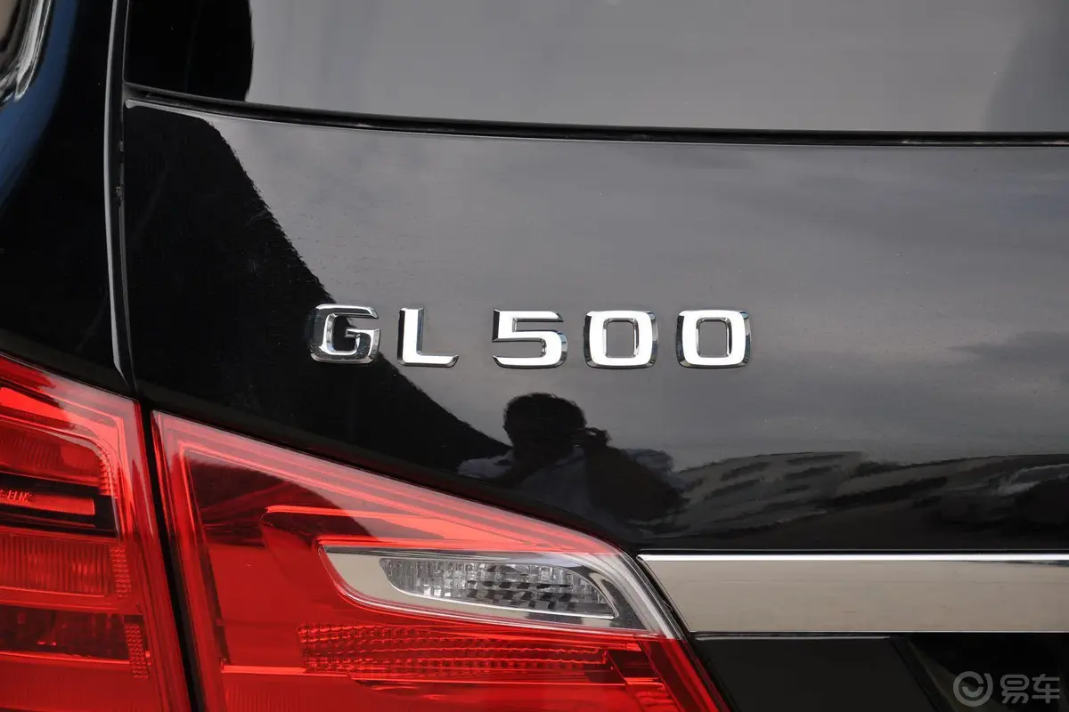 奔驰GL级GL500 4MATIC尾标