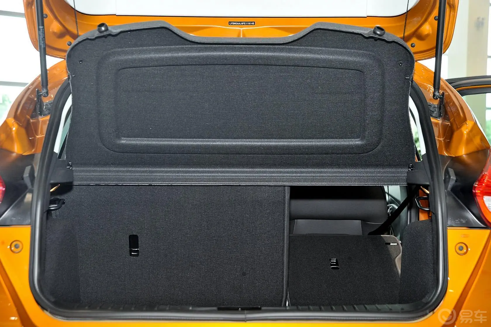 福克斯两厢 Ecoboost180 自动 运动型行李箱空间（后排右放倒）