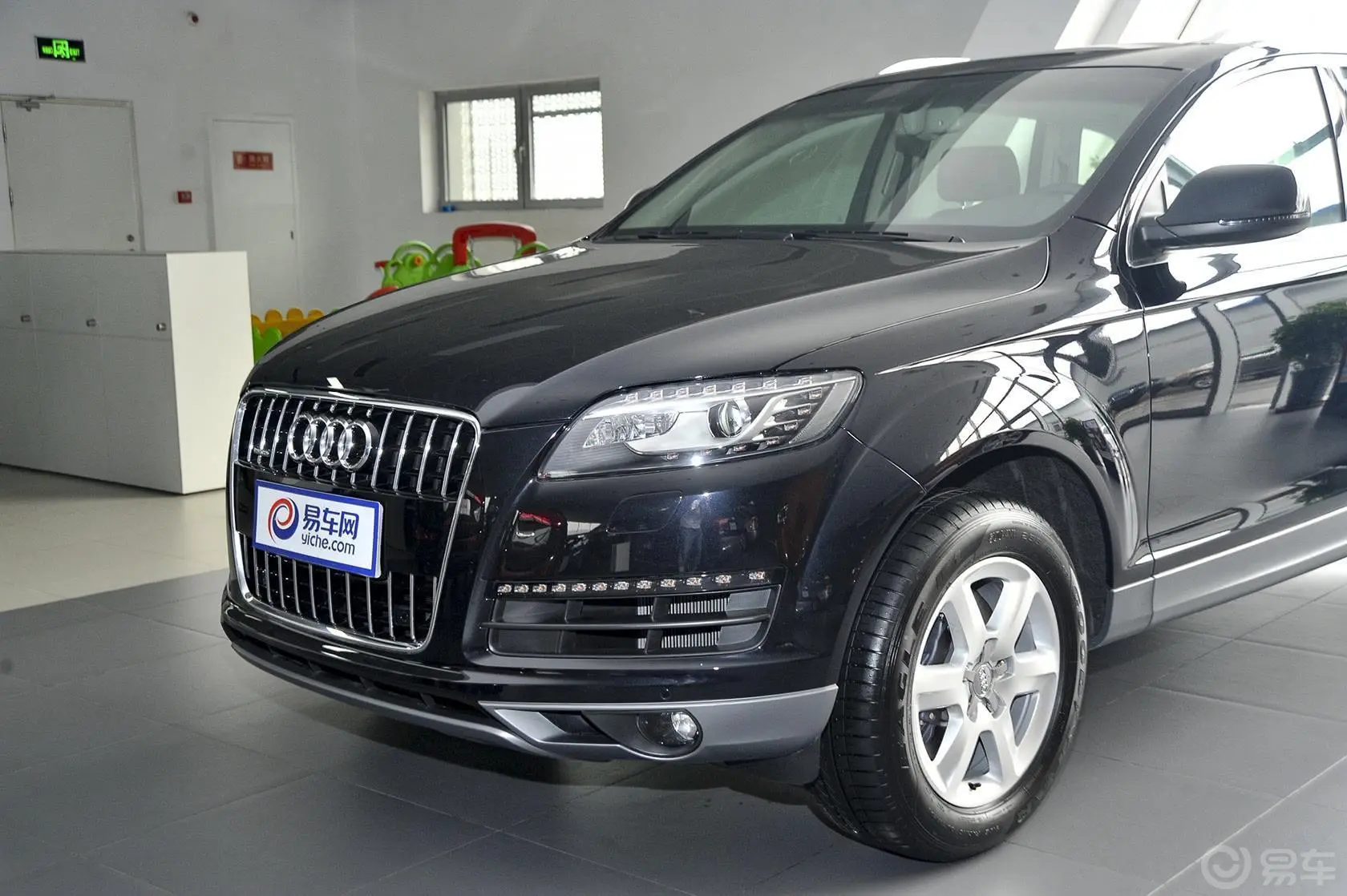 奥迪Q735 TFSI quattro 进取型车头局部