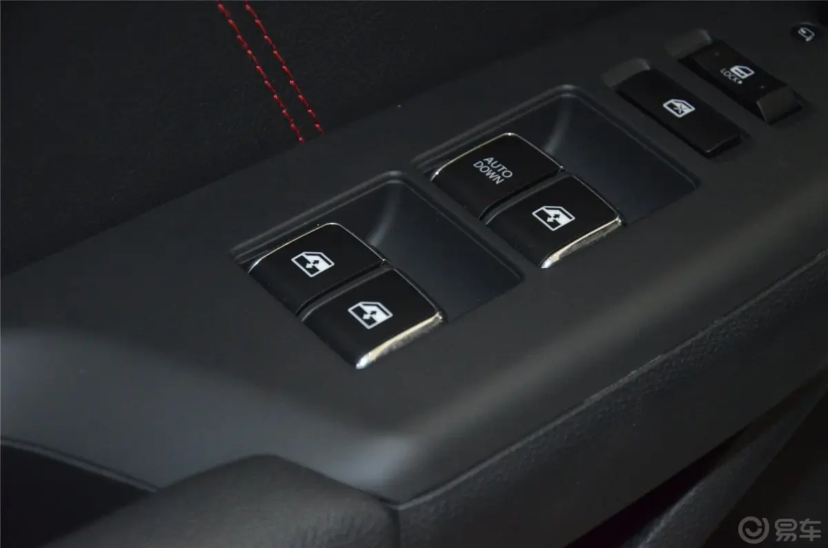 长安CS751.8T 自动 精英型 国V车窗升降键