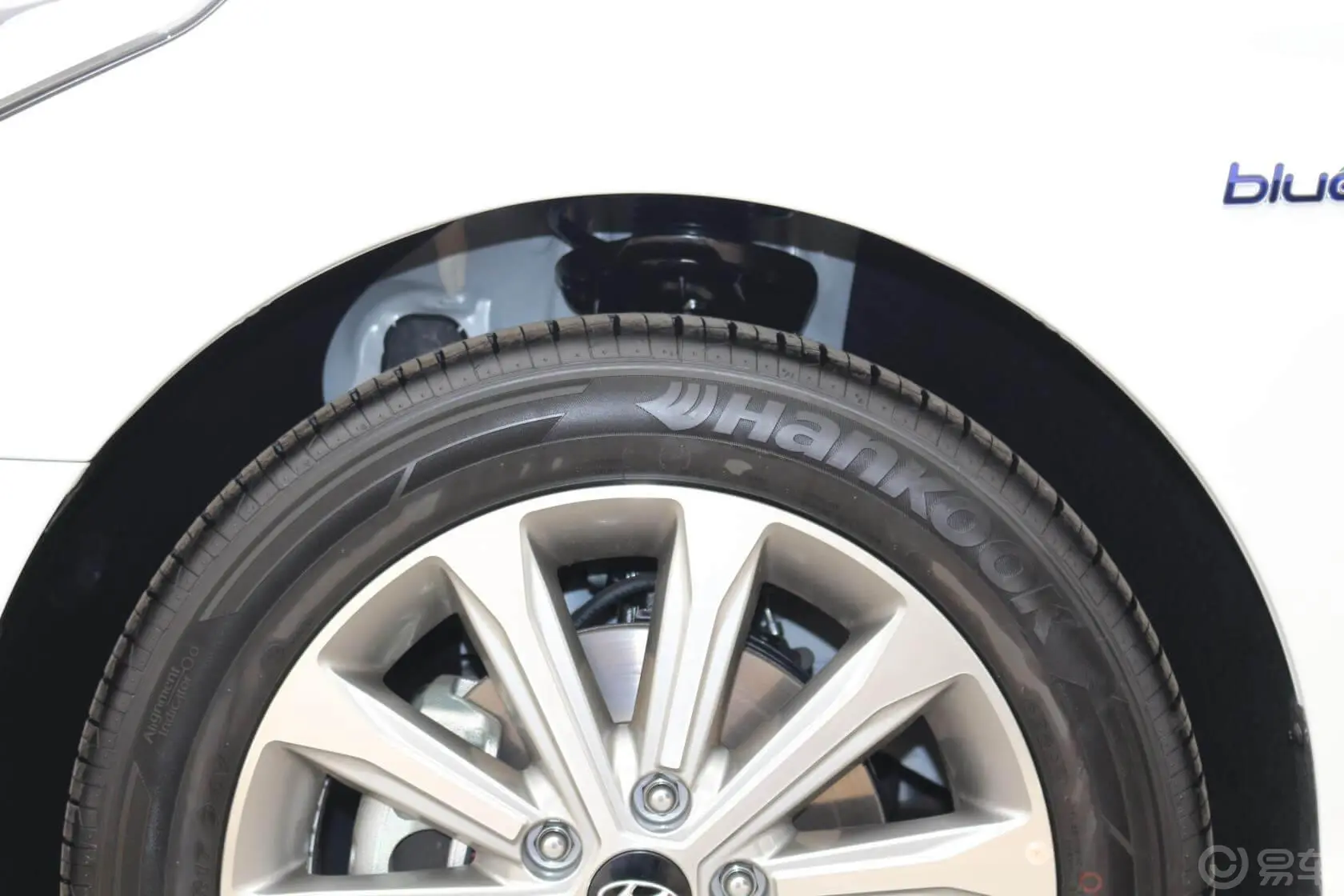索纳塔1.6T 自动 GLS 智能型+安全包轮胎规格