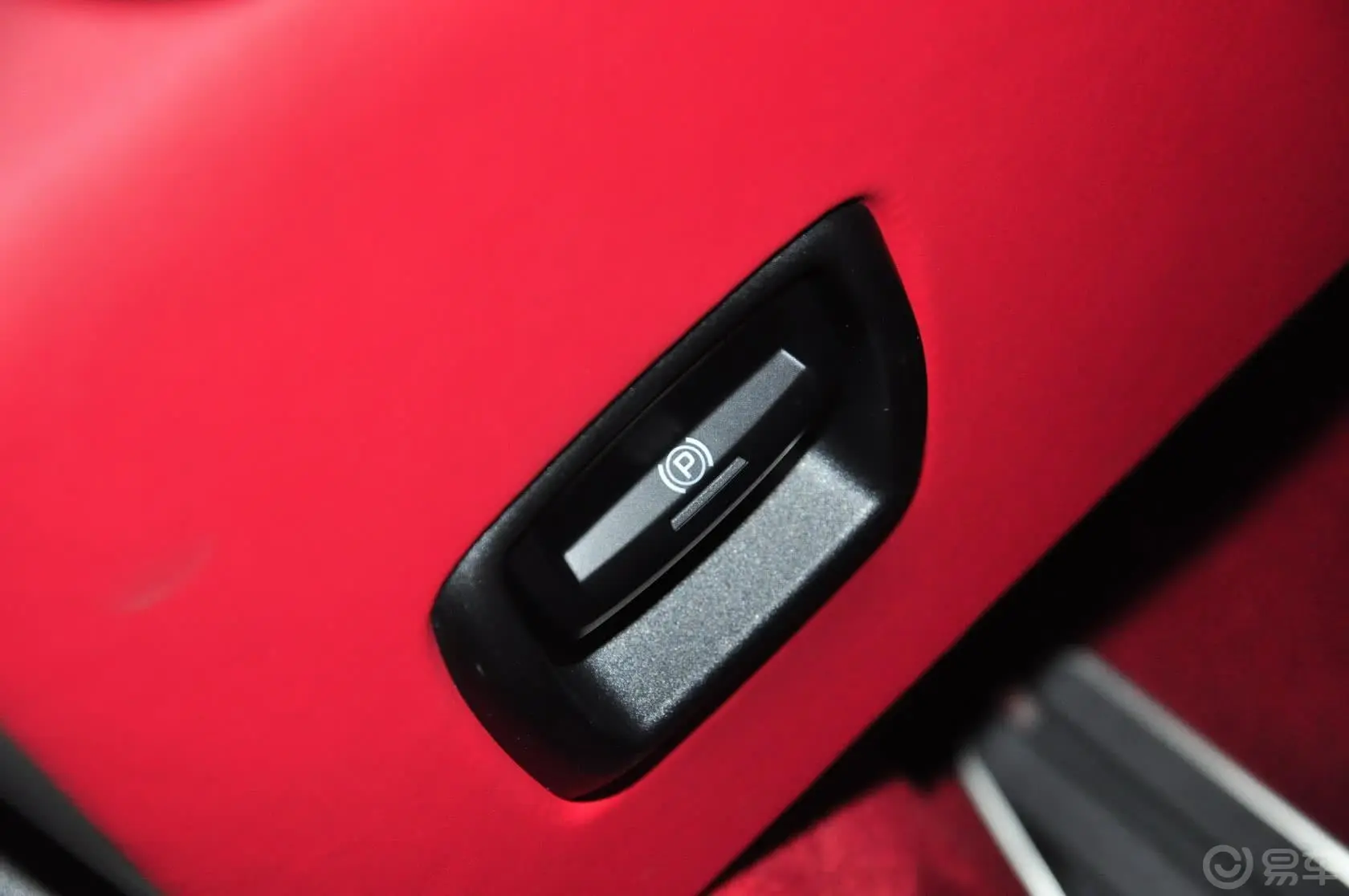 保时捷911Carrera 4 GTS Cabriolet 3.8L驻车制动（手刹，电子，脚刹）