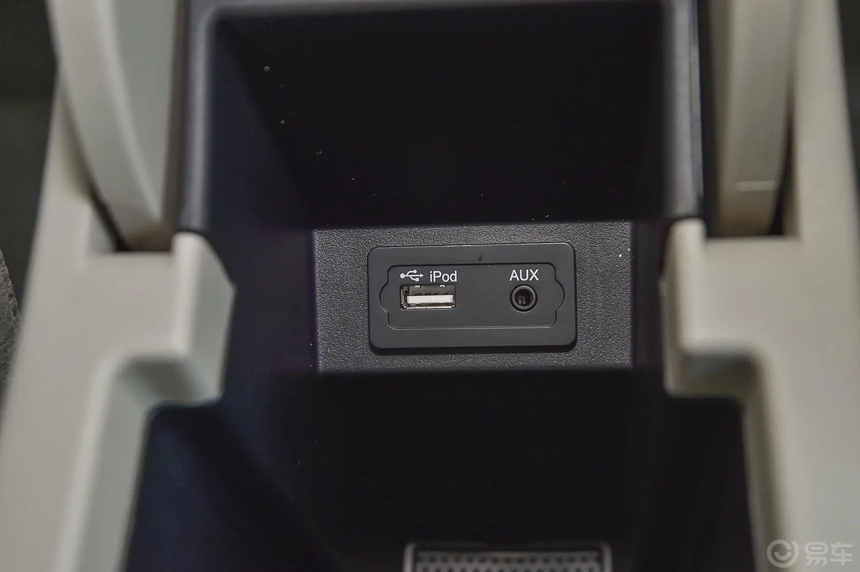 艾瑞泽71.6L 手动 致领版USB接口