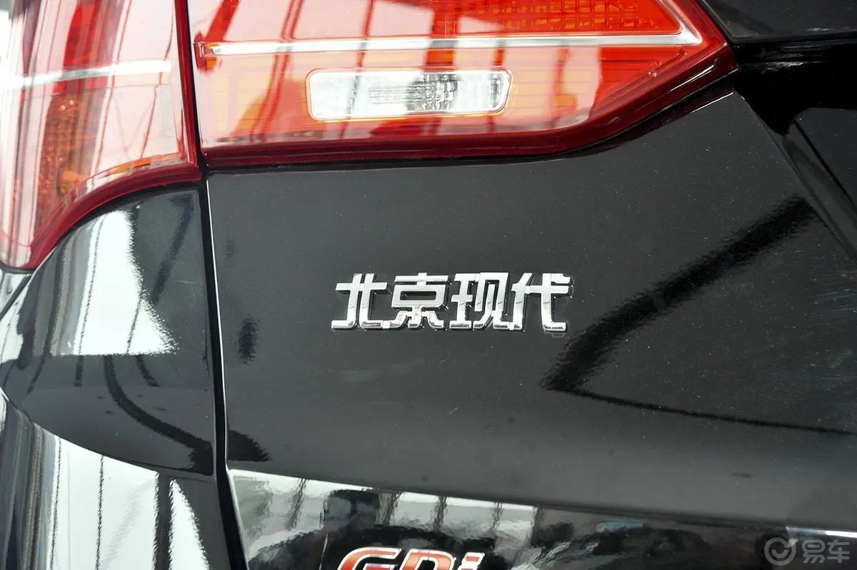 胜达2.4L 两驱 自动 智能型外观