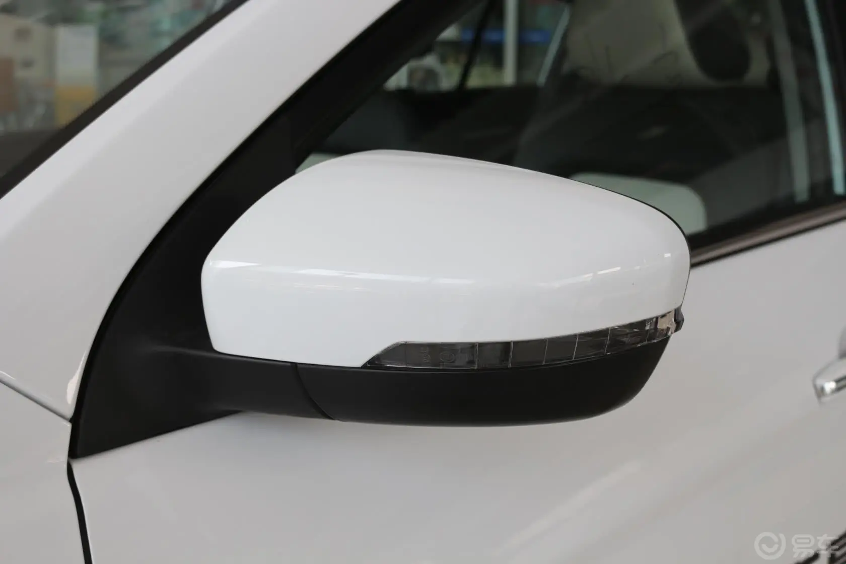 帝豪RS 1.5L 5MT 向上版后视镜转向灯（前）